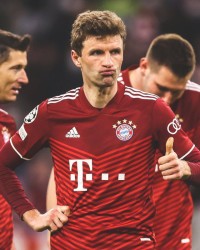 乐鱼官方网站-纳帅：莱万表现极其出色，科芒防守世界级